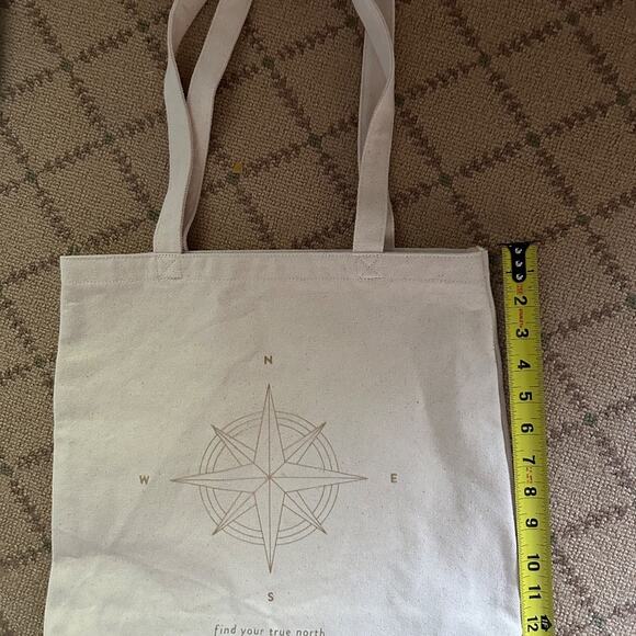 Fringe small canvas tote bag with gold North Star design NWOT - Picture 11 of 12